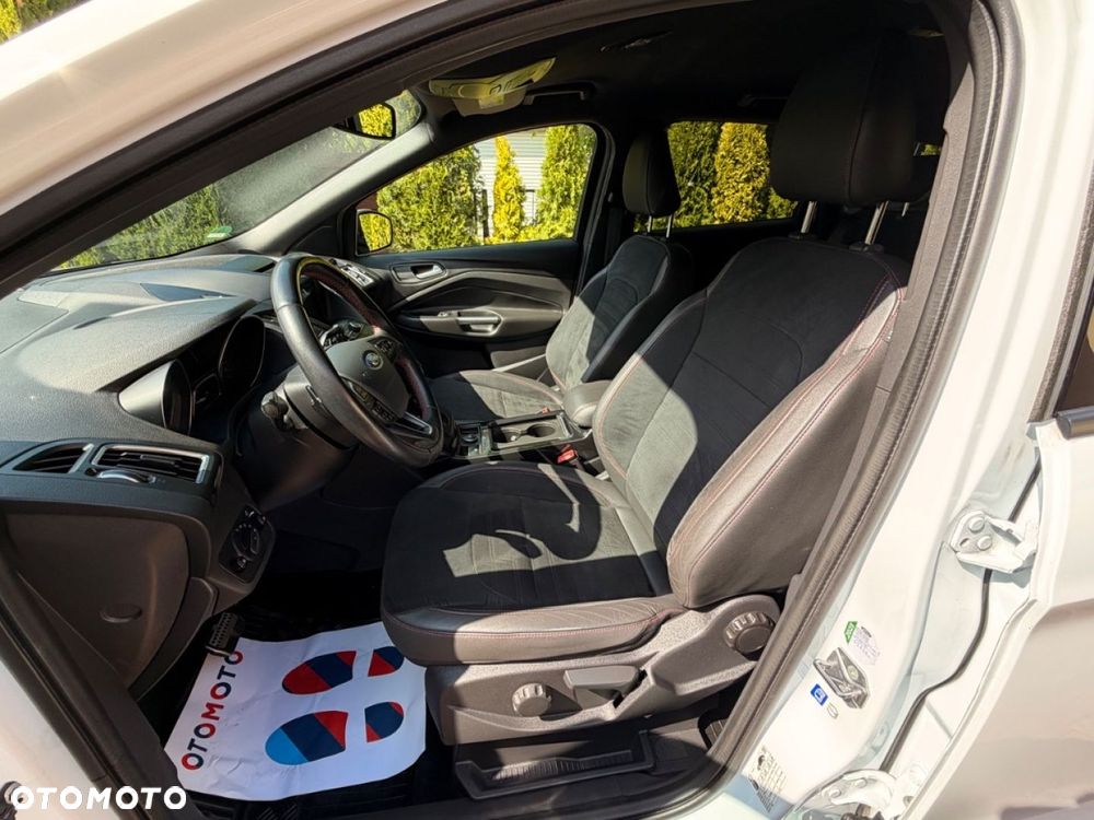 Ford Kuga - 18