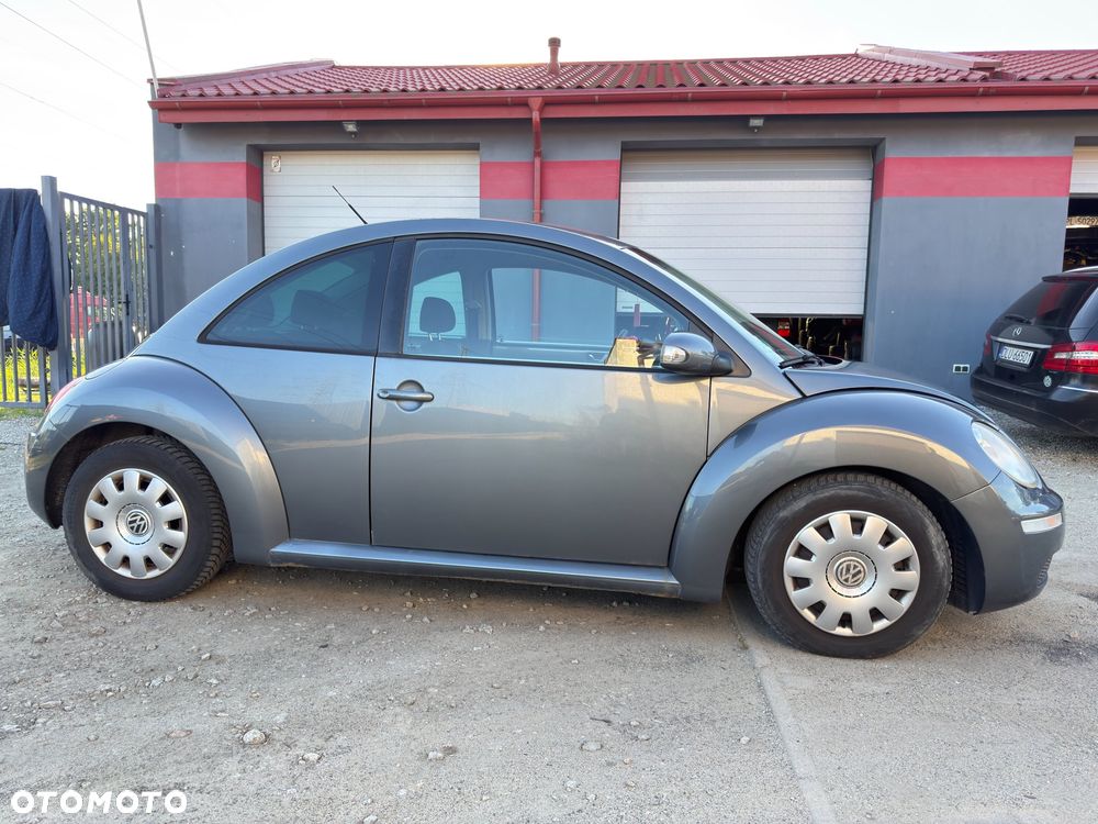 Volkswagen New Beetle 2007 photo 4