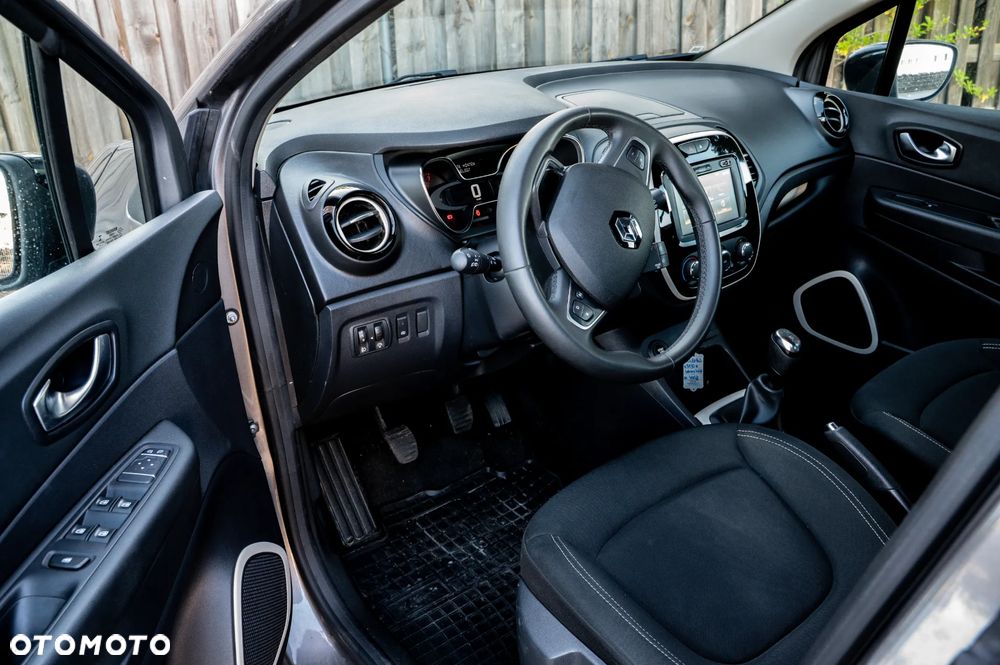Renault Captur - 28