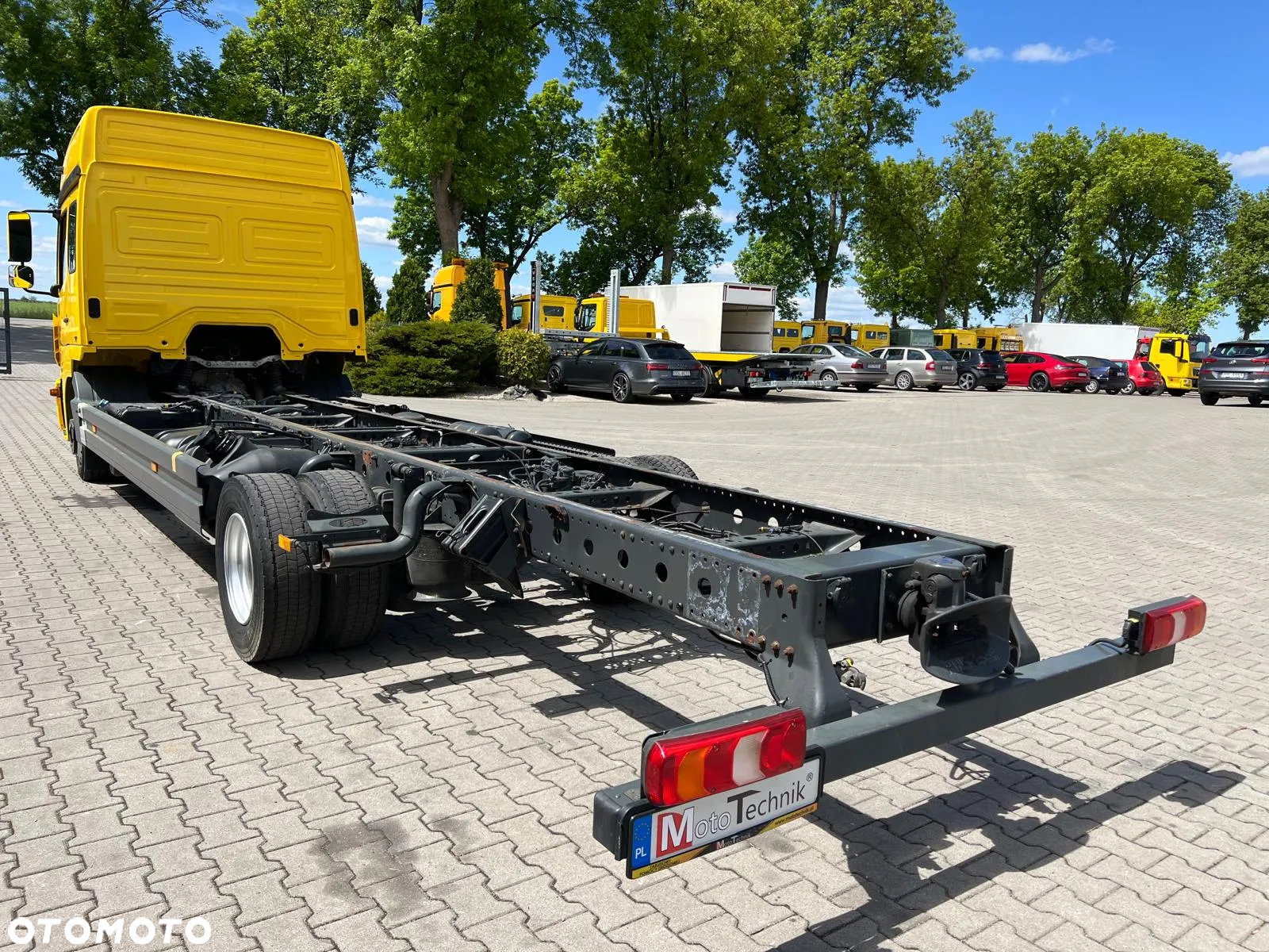 Mercedes-Benz ATEGO - 7