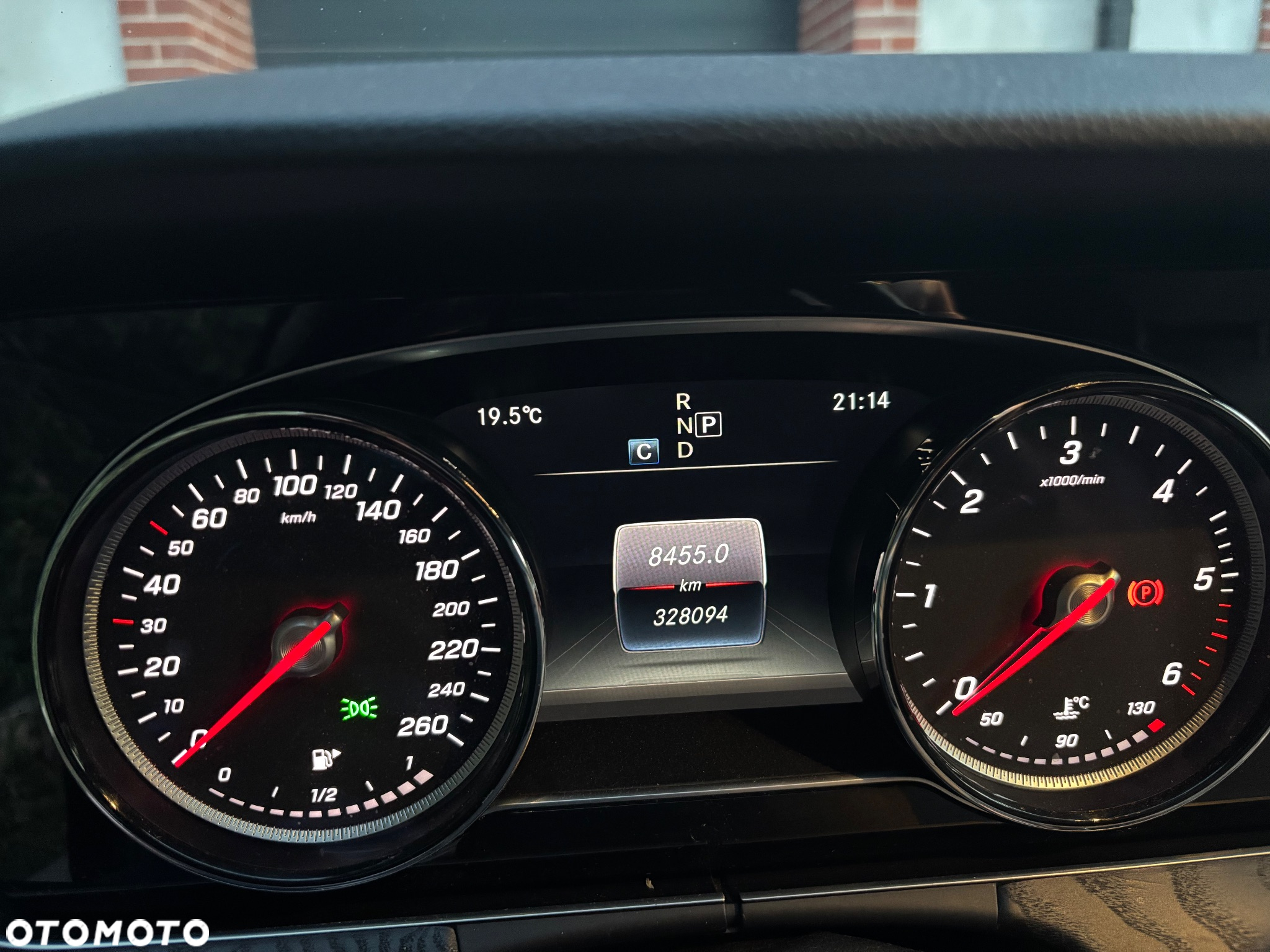 Mercedes-Benz Klasa E 200 d 9G-TRONIC - 16