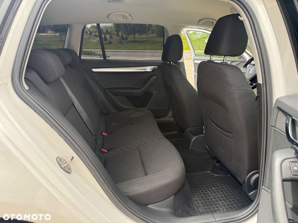 Skoda Octavia 1.6 TDI SCR Ambition - 17
