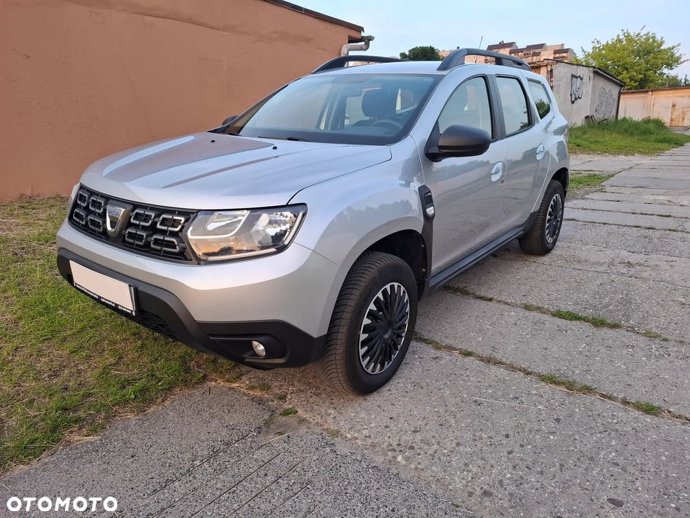 Dacia Duster 1.6 SCe Blackshadow 4x4 S&S - 9