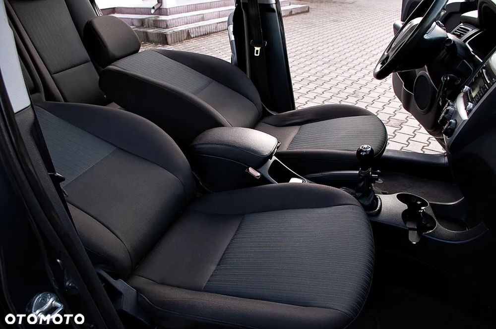 Kia Sportage 2.0 Freedom - 38