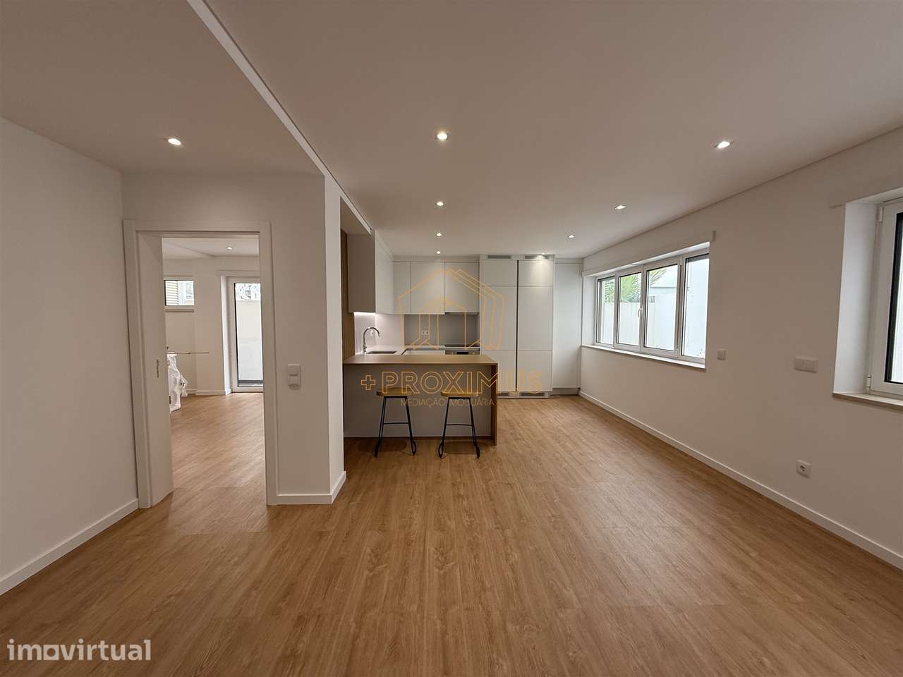 Apartamento T3 novo - zona nobre da cidade - Grande imagem: 4/21