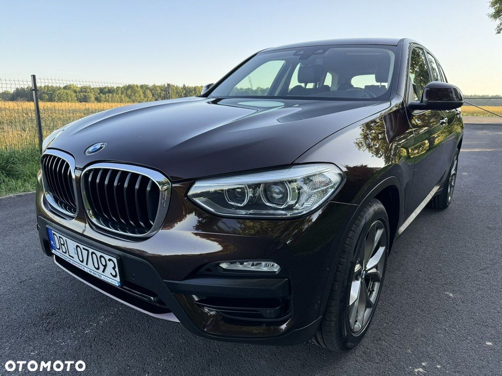 BMW X3 xDrive20i Advantage - 20