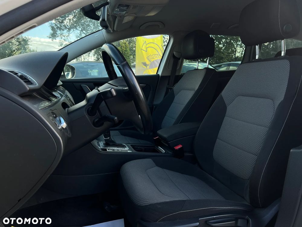 Volkswagen Passat - 13