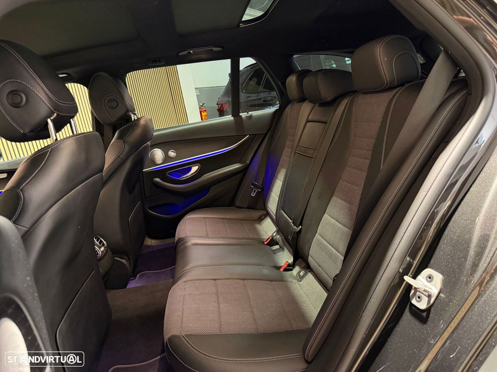Mercedes-Benz E 300 de AMG Line - 32