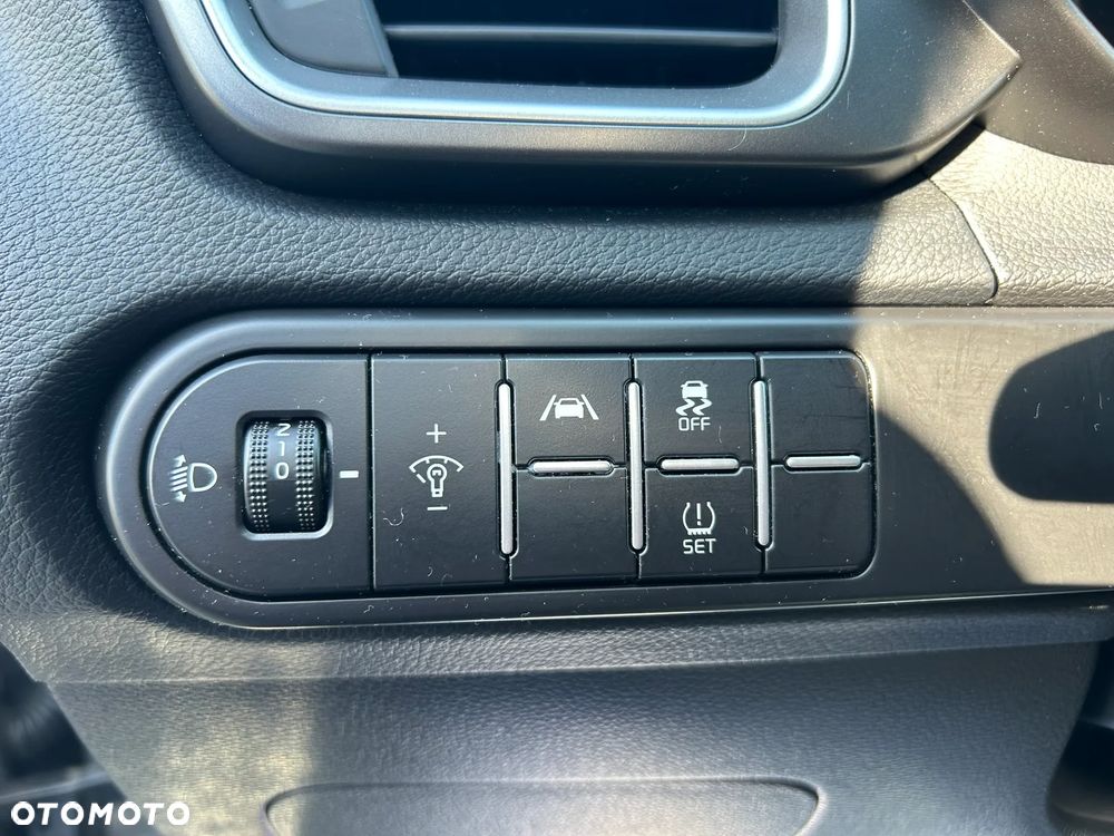 Kia Ceed 1.5 T-GDI M - 13