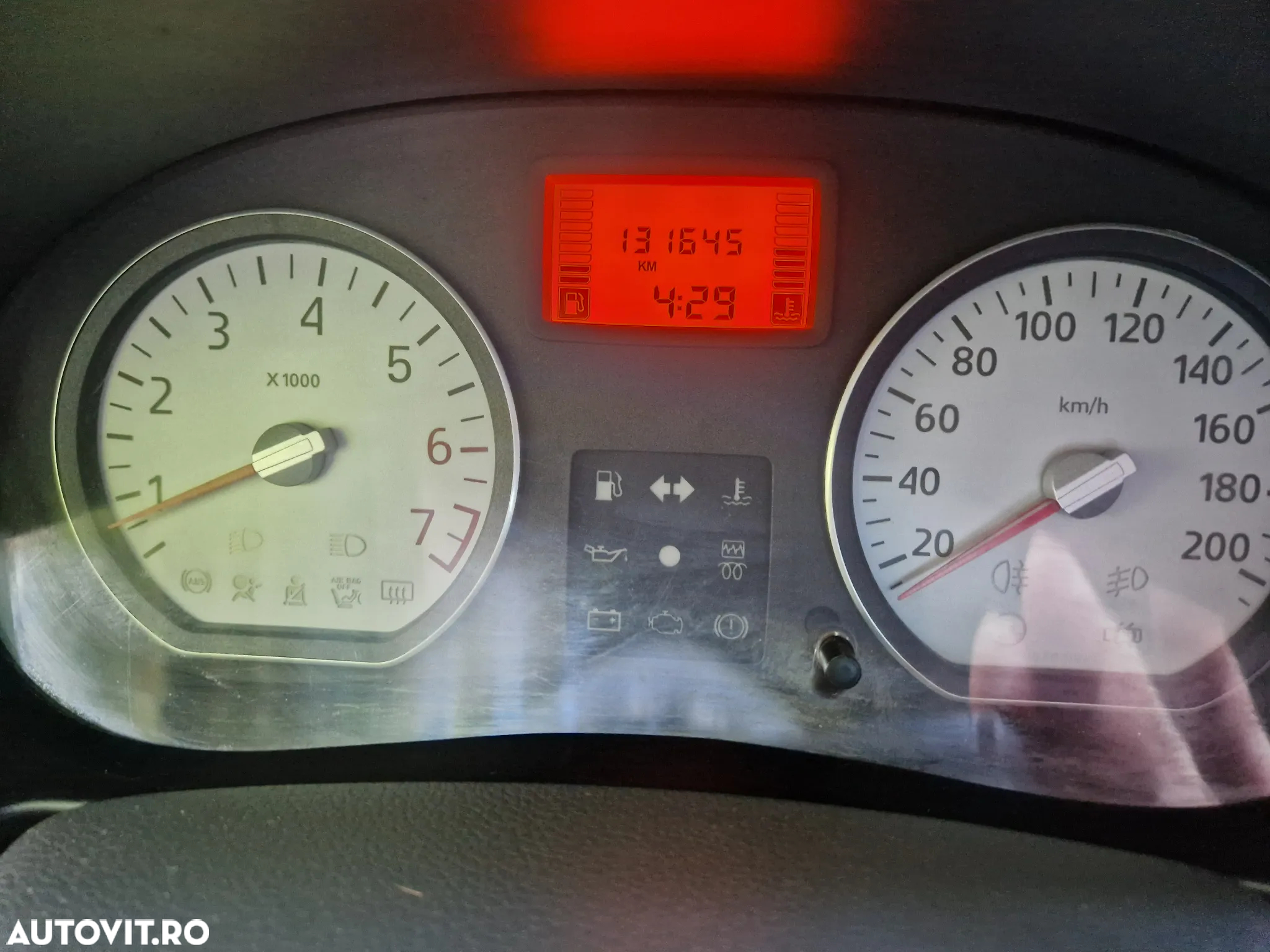 Dacia Logan 1.4 MPI Laureate - 10