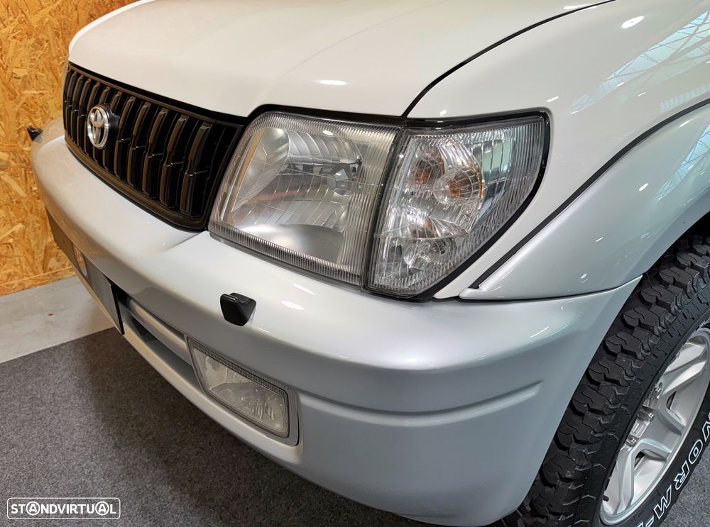 Toyota Land Cruiser 3.0 TD Pack 2 - 32