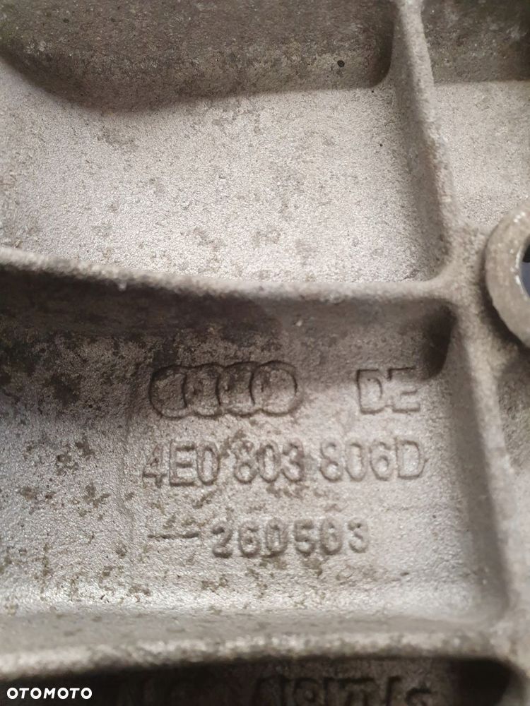 ŁAPA PODPORA SKRZYNI BIEGÓW AUDI A8 D3 4E0803806D - 3