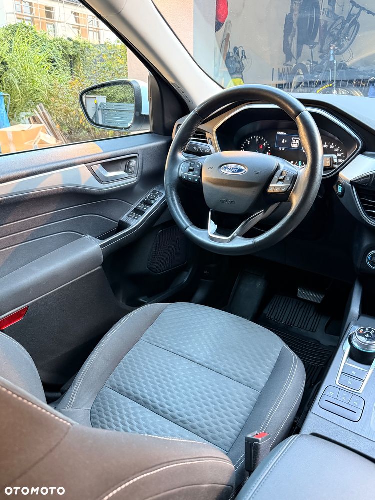 Ford Kuga 1.5 EcoBlue FWD Titanium - 32