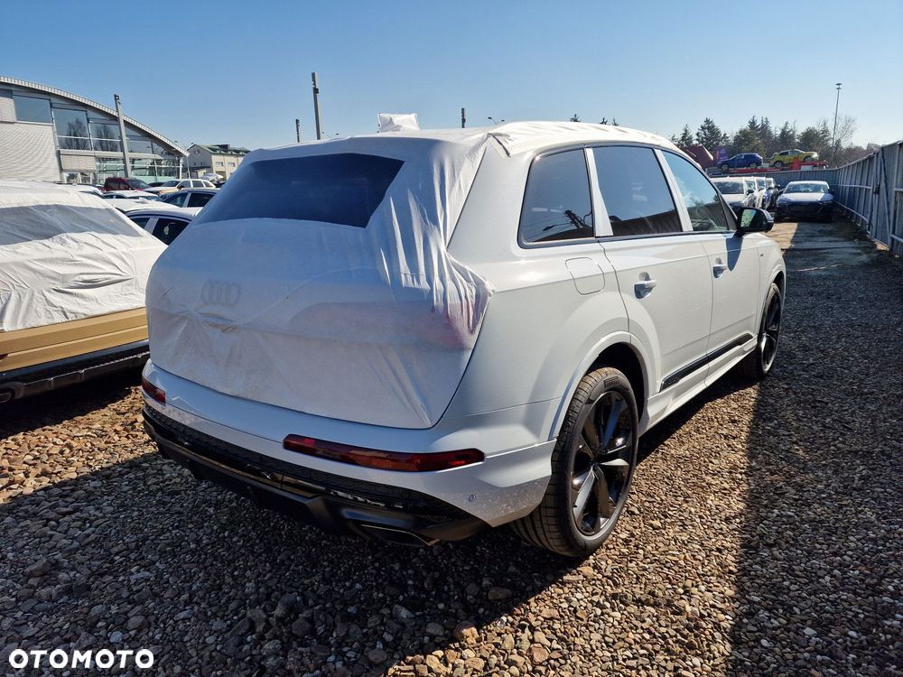 Audi Q7 - 7