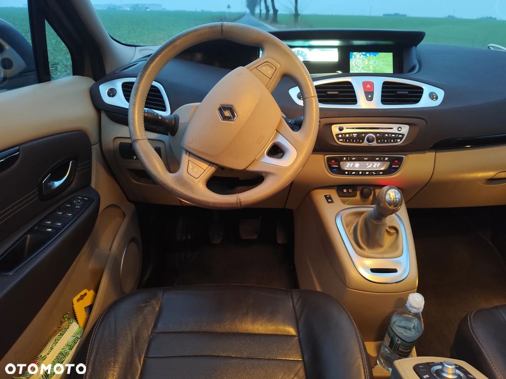 Renault Grand Scenic TCe 130 Bose Edition - 17