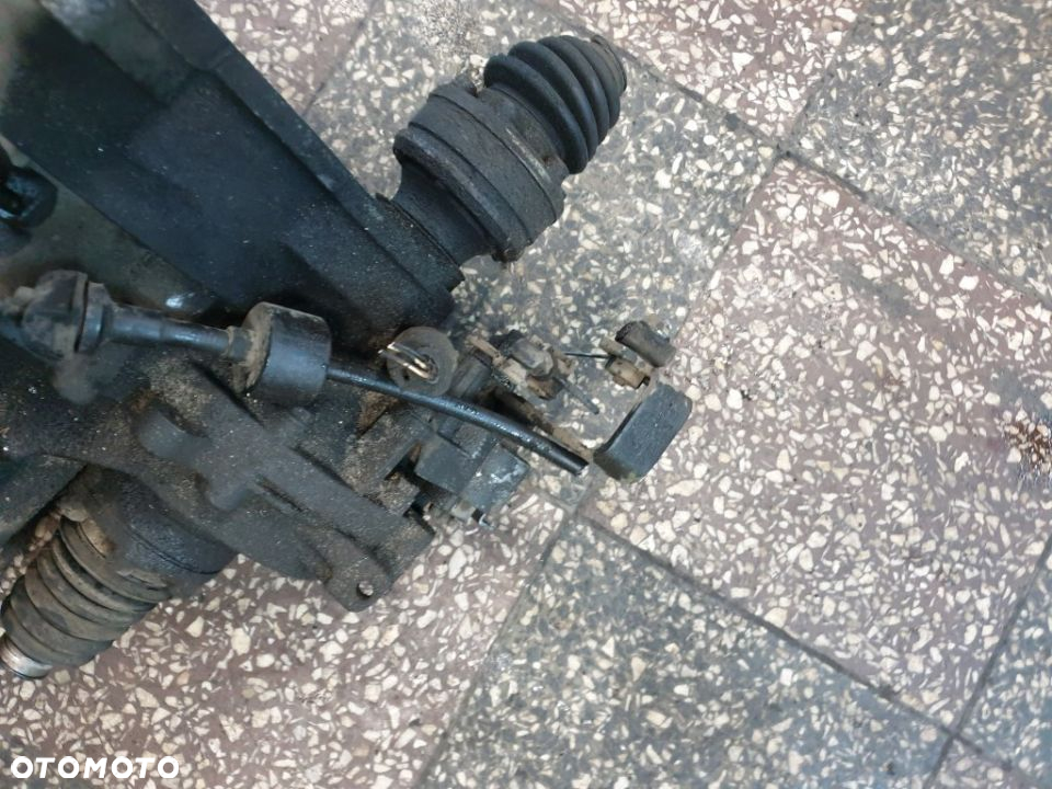 Skrzynia biegówVW Polo 6N2 1,9SDI FFV - 7