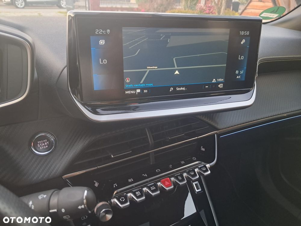 Peugeot 2008 PureTech 130 EAT8 GT - 29