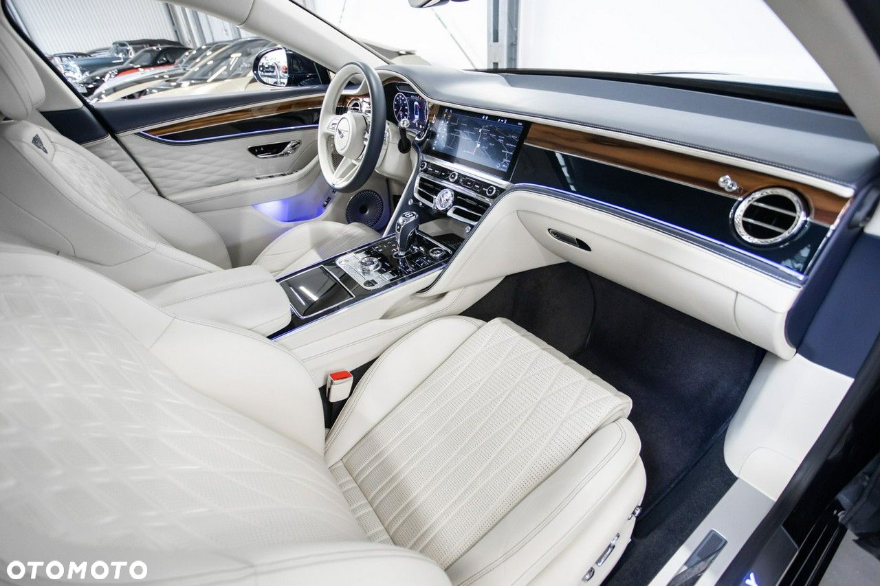 Bentley Flying Spur - 19