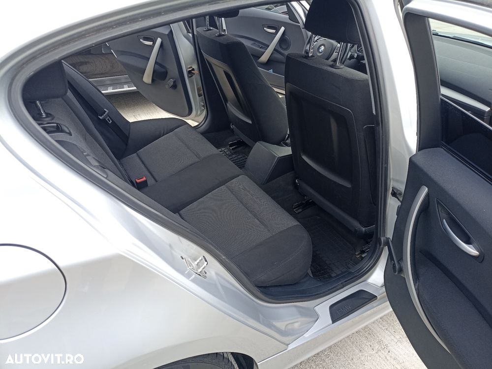 BMW Seria 1 116i - 10