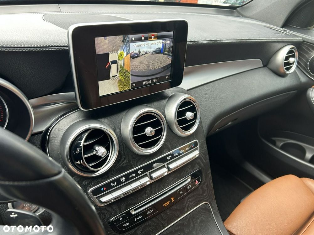 Mercedes-Benz GLC 220 d 4-Matic - 23