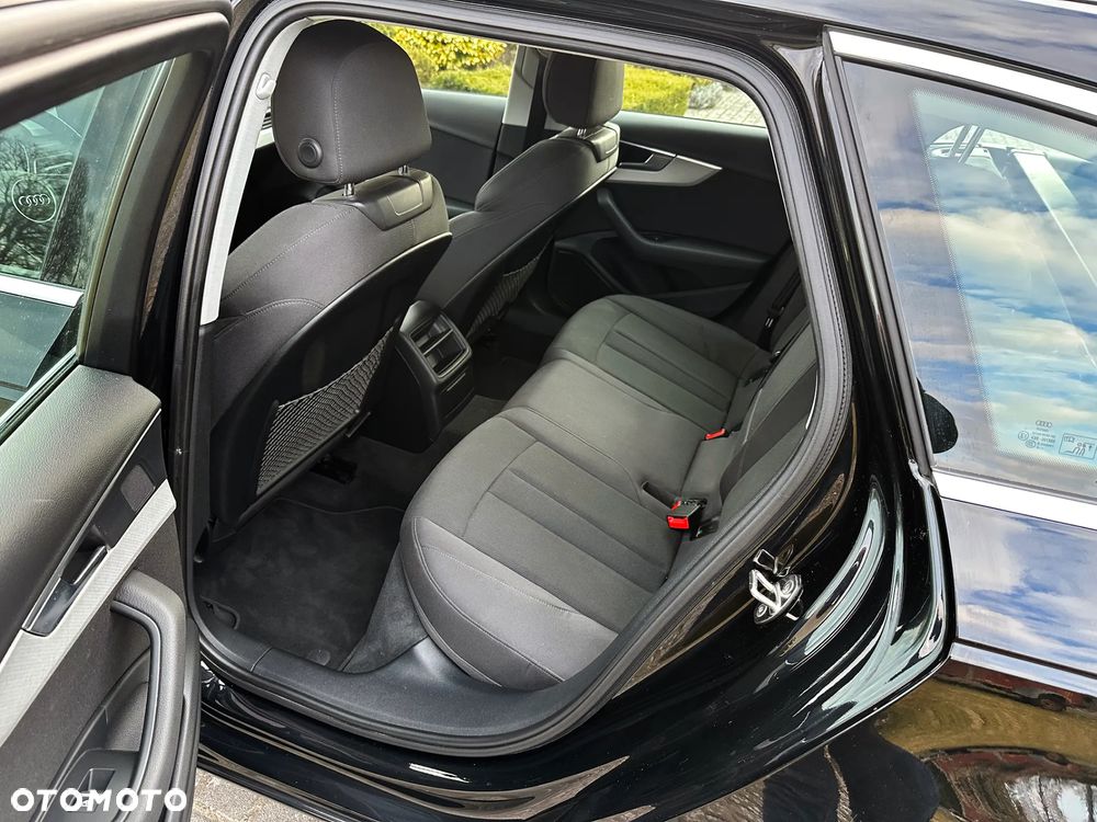 Audi A4 Avant 2.0 TFSI ultra S tronic - 28