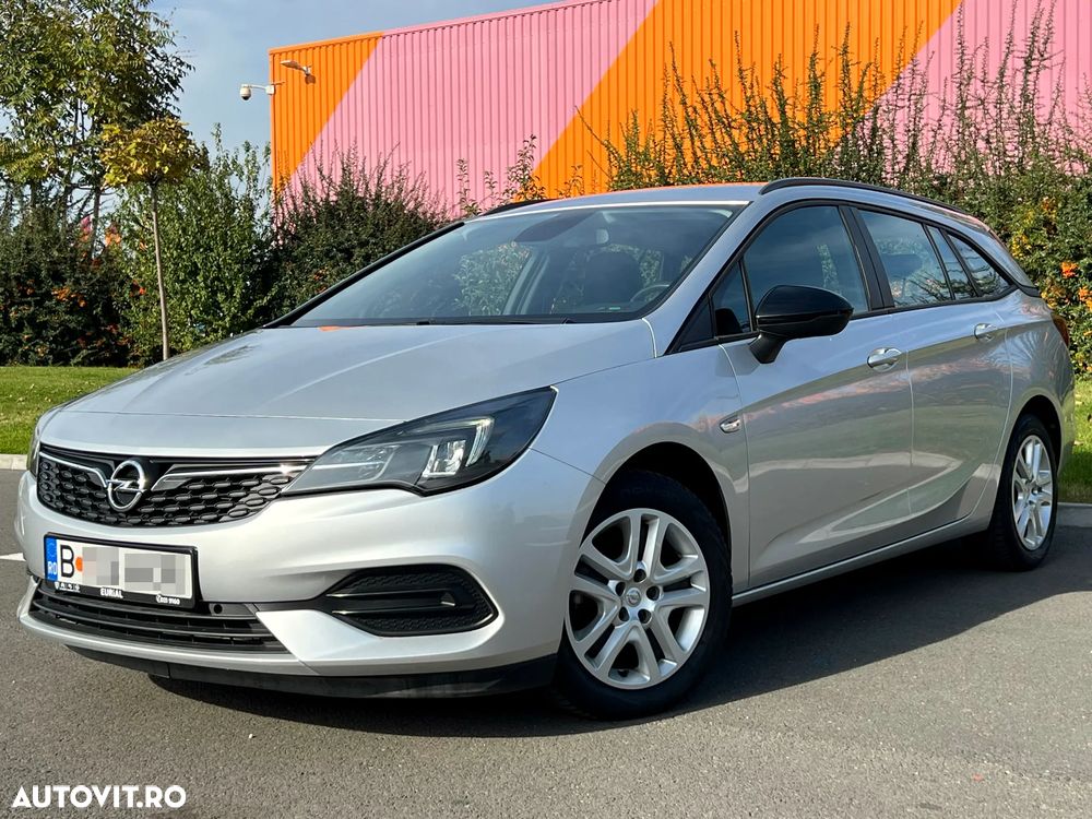 Opel Astra Sport Tourer 1.2L Turbo Start/Stop Business Edition - 1