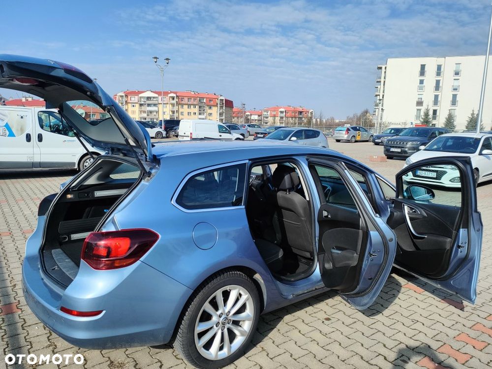 Opel Astra 1.4 Turbo - 10