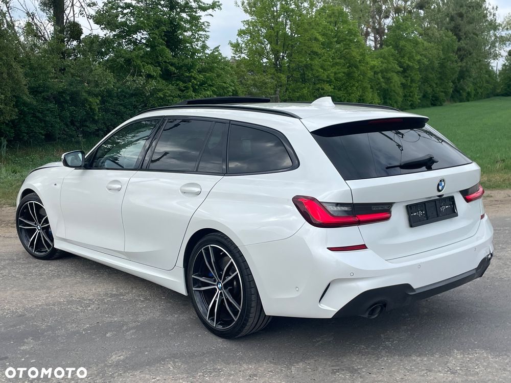 BMW Seria 3 320d M Sport - 3