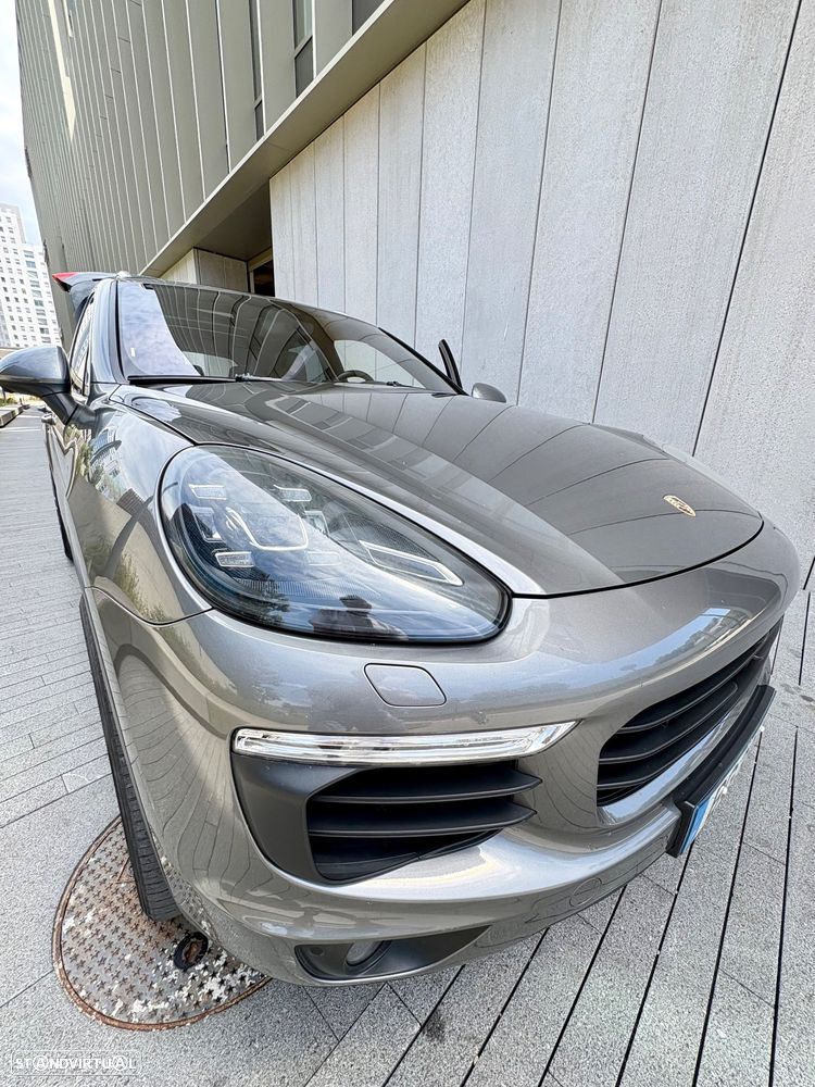 Porsche Cayenne S - 7