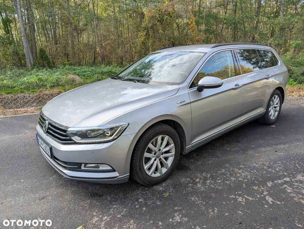 Volkswagen Passat Variant 1.6 TDI (BlueMotion Technology) DSG Comfortline - 12