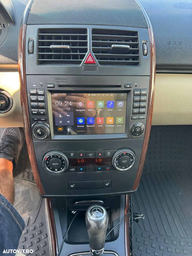 Mercedes-Benz A - 4
