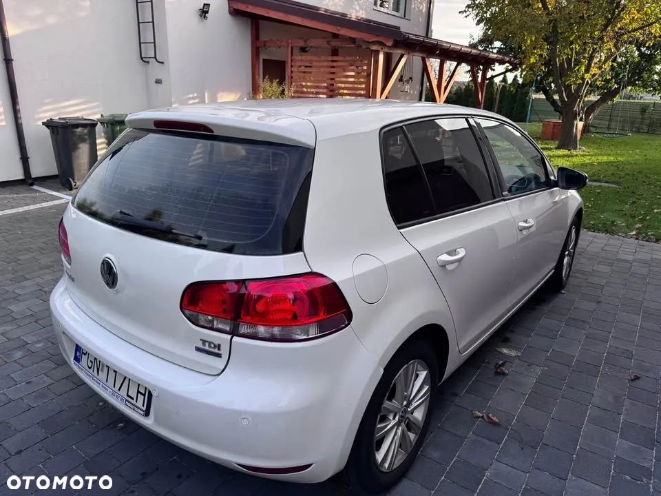 Volkswagen Golf VI 1.6 TDI BlueMot Comfortline - 4