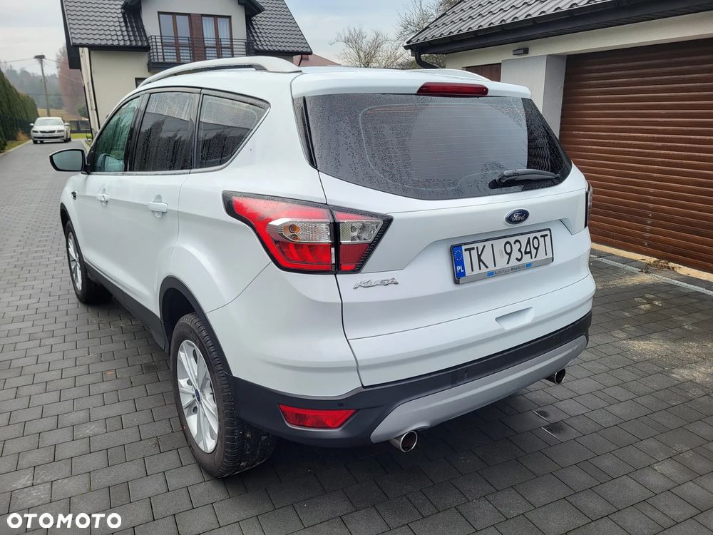 Ford Kuga 1.5 EcoBoost 2x4 Titanium - 6