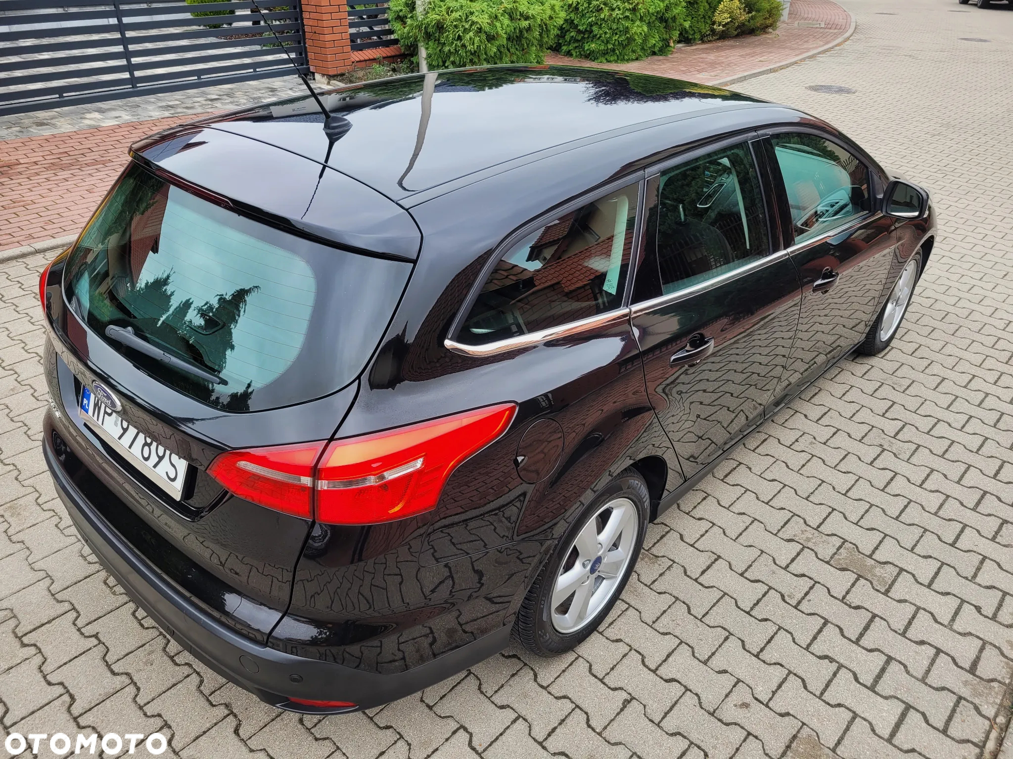 Ford Focus Turnier 1.5 TDCi ECOnetic 88g Start-Stopp-Sy Titanium - 16