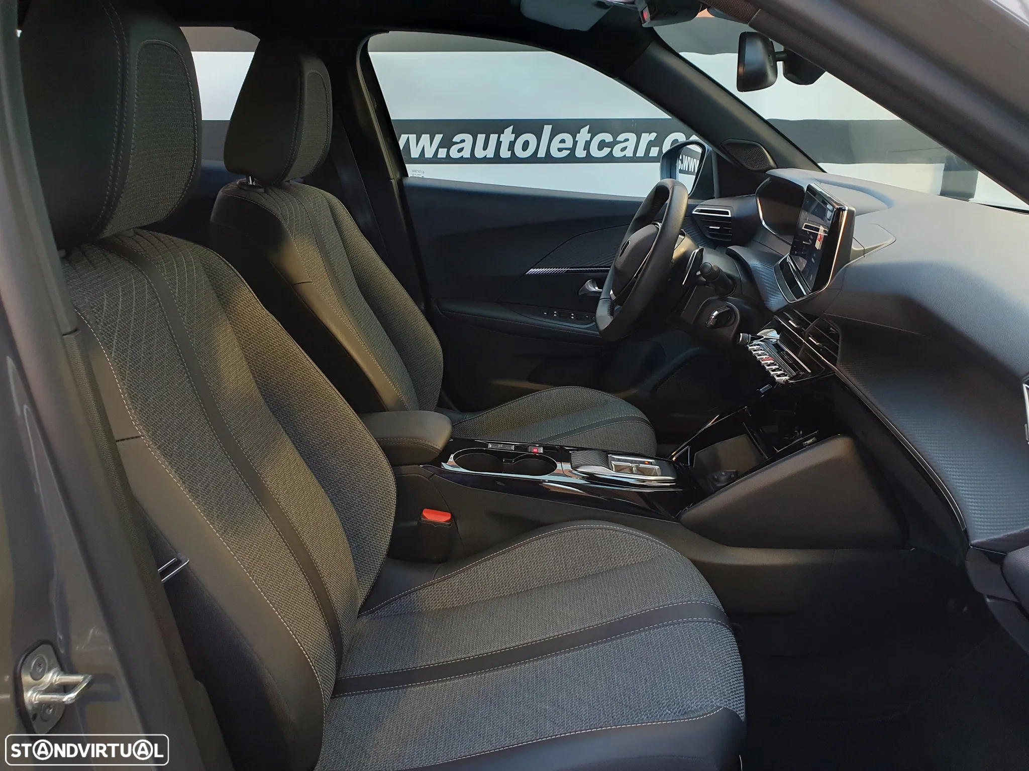 Peugeot 2008 1.2 Hybrid Allure e-DCS6 - 4