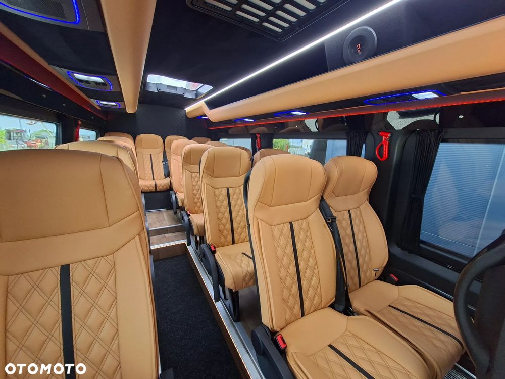 Mercedes-Benz Sprinter 519  rocznik 2026 - 13