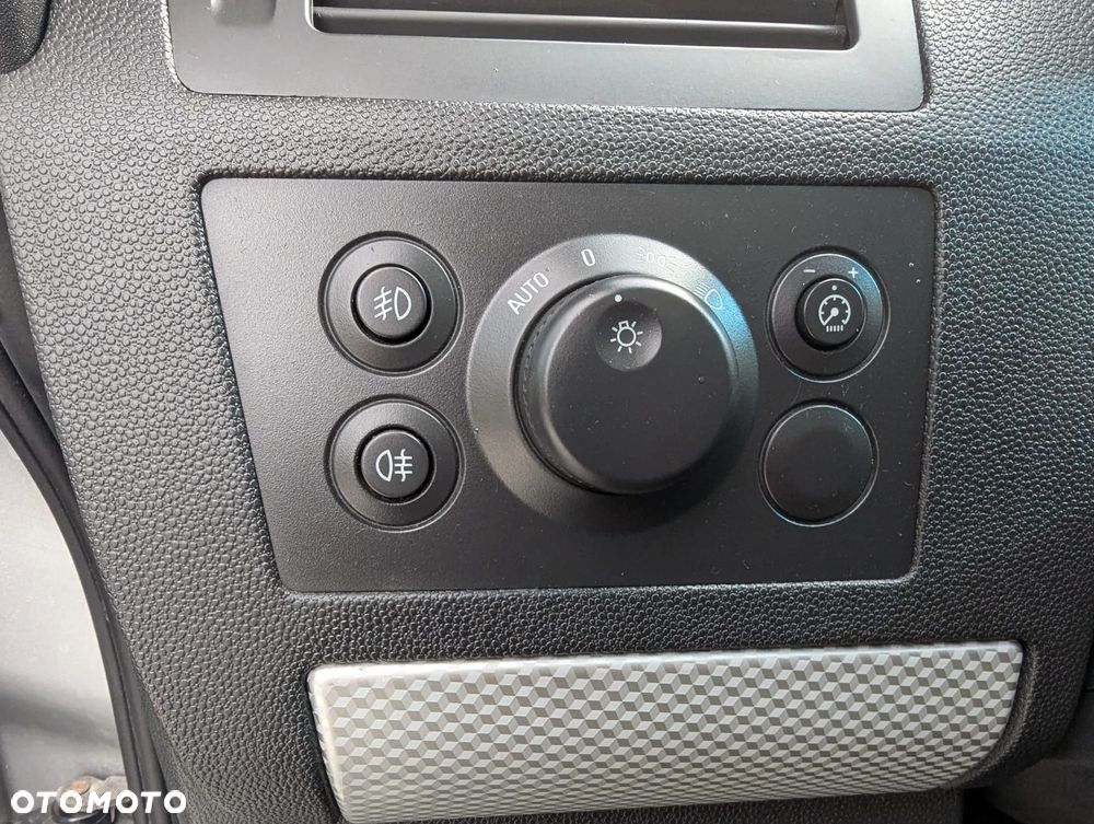 Opel Zafira - 8