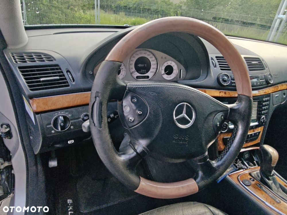Mercedes-Benz Klasa E 500 4Matic Automatik Avantgarde - 12