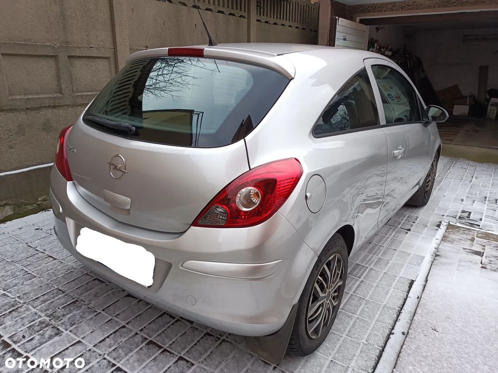 Opel Corsa 1.2 16V Innovation 110 Jahre - 4