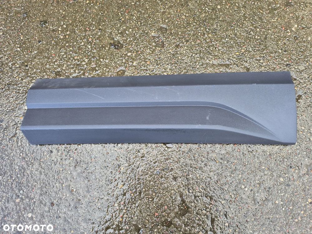 Audi Q3 I 11- listwa drzwi tylne lewe 8U0 - 1