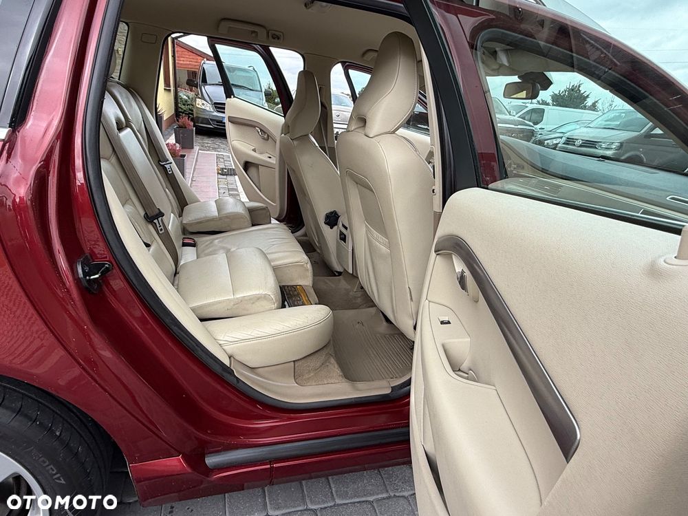 Volvo V70 2.0 Momentum - 11