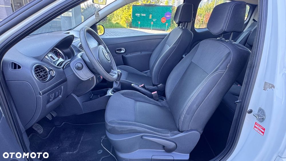 Renault Clio 1.2 16V Alize - 8