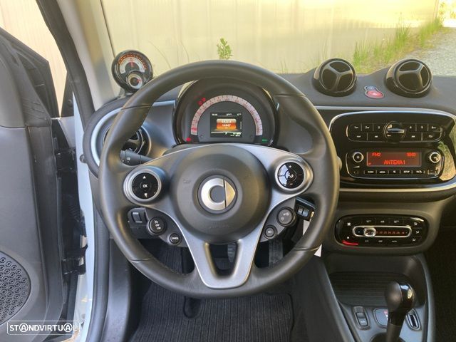 Smart ForTwo Coupé EQ passion - 14