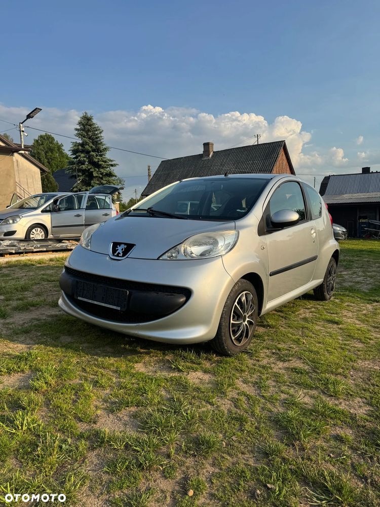 Peugeot 107 1.0 Trendy - 1