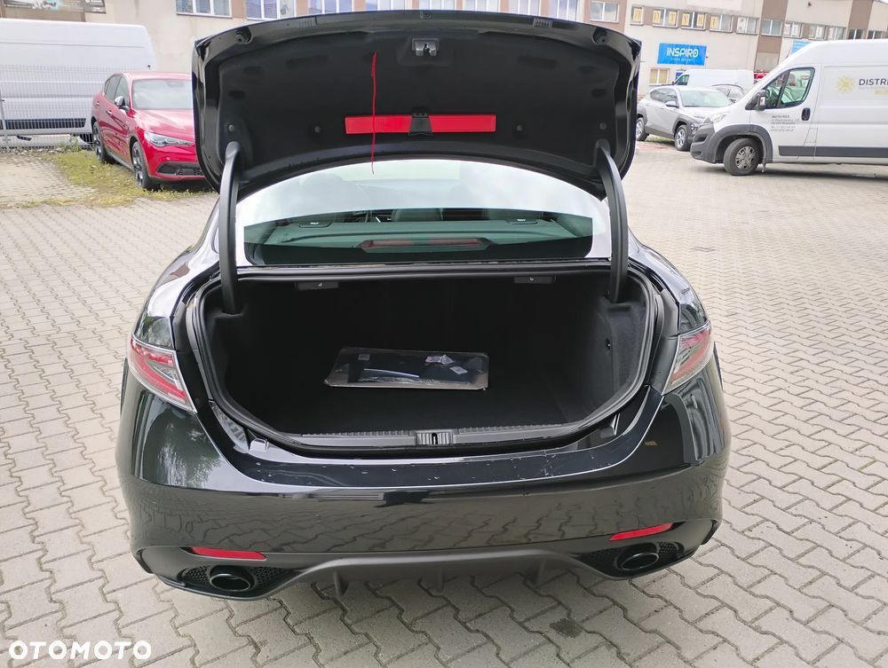 Alfa Romeo Giulia 2.0 Turbo Sprint Q4 - 9