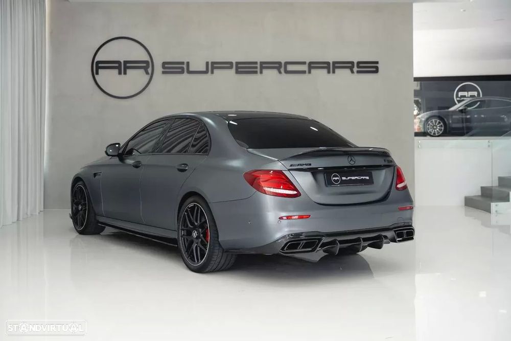 Mercedes-Benz E 63 AMG S 4-Matic+ - 13