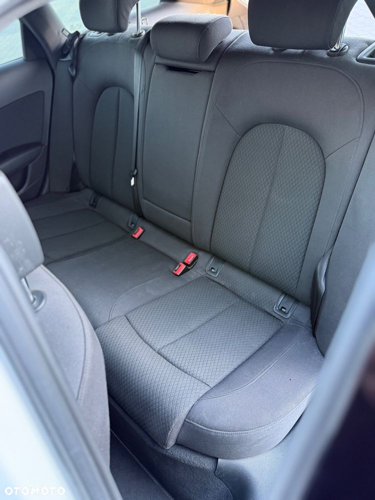 Audi A6 Avant 2.0 TDI ultra S tronic - 8