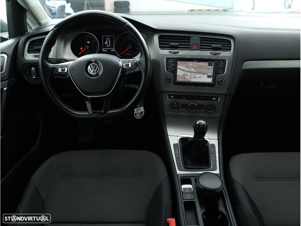 VW Golf Variant 1.6 TDi GPS Edition - 32