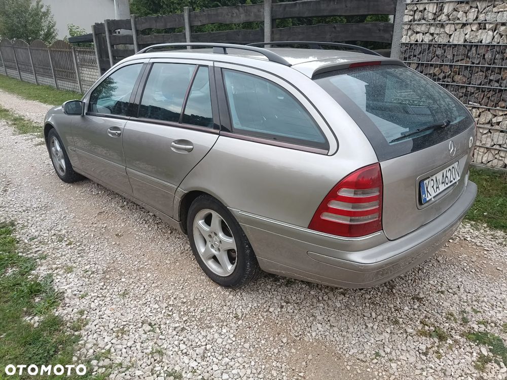 Mercedes-Benz Klasa C 200 T Kompr Avantgarde - 19