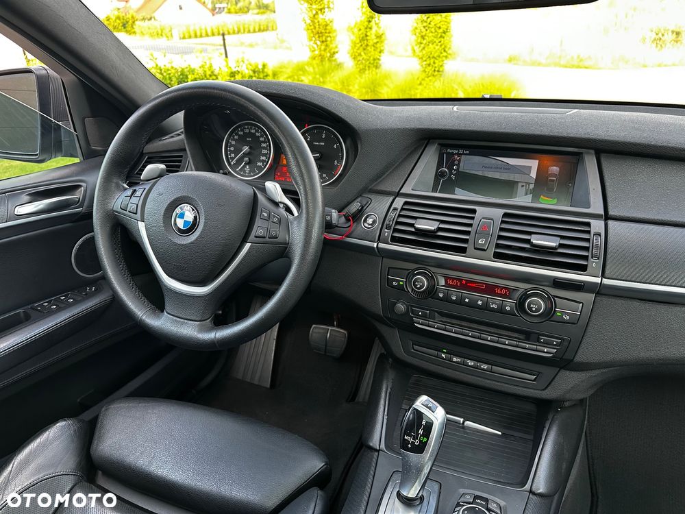 BMW X6 - 25